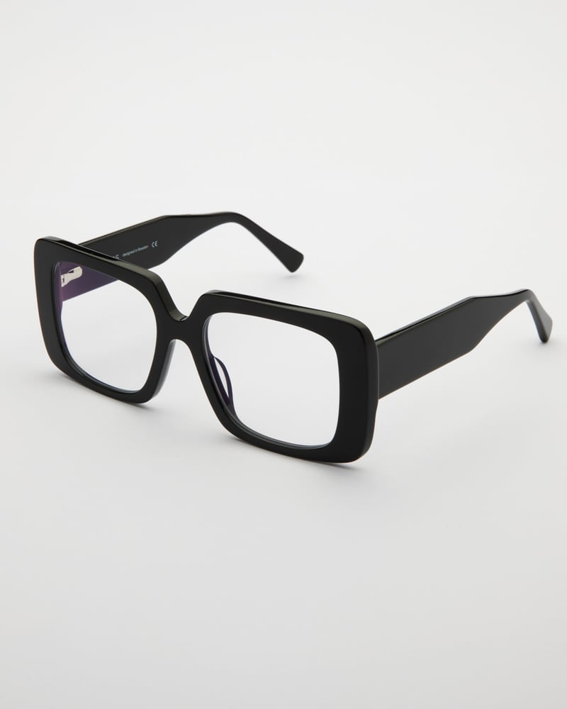 Estrid Black Large Readers