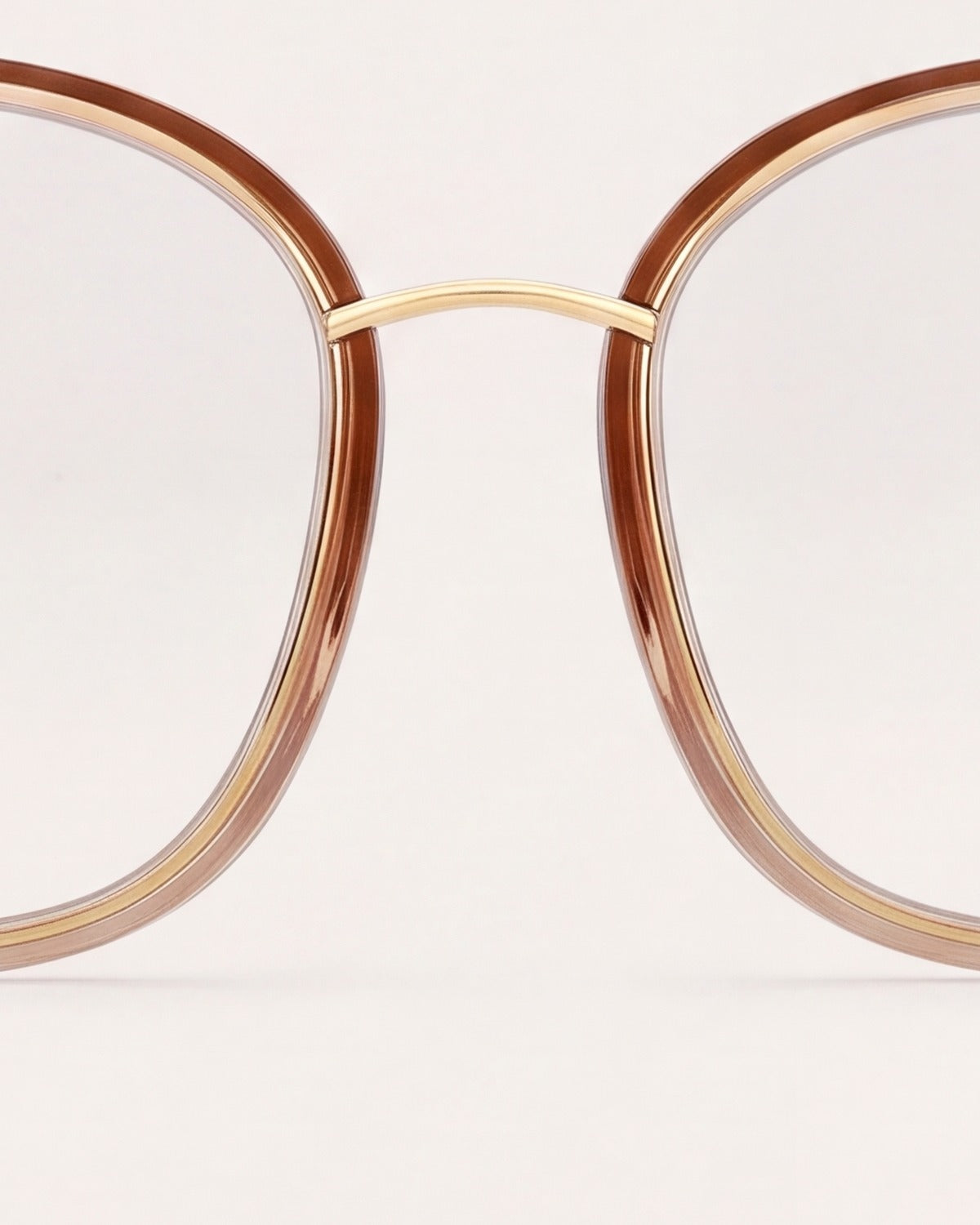 Celine Honey Havana Blue light, detail