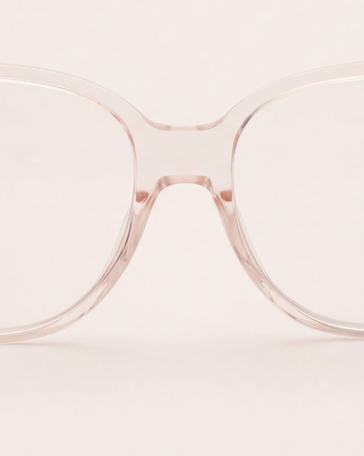 Maya Rose Quartz Blue Light, detail