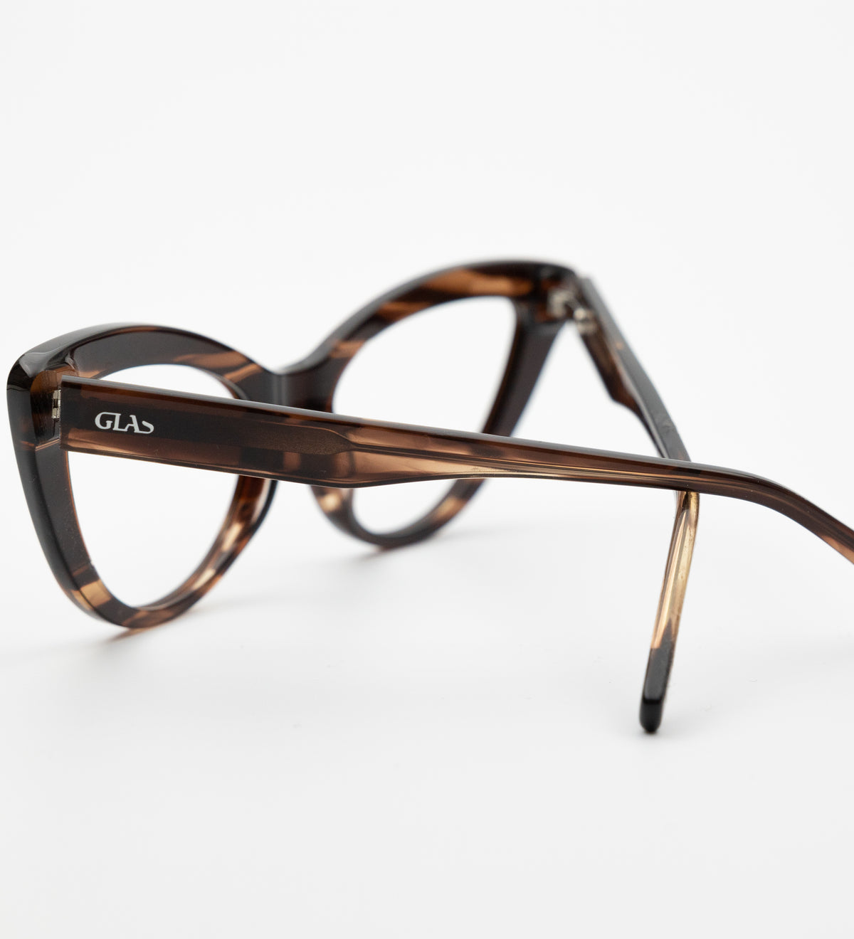 Stella Dark Brown Blue Light