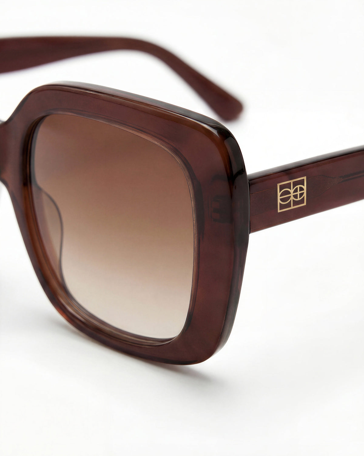 Mio Chocolate Tinted